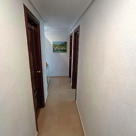 Dormitorio, Sala De Estar Y Bano Privado 3* Бадахос
